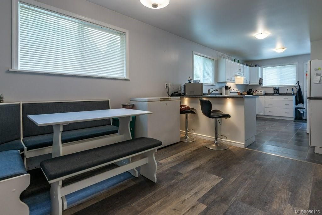 listing image 16042973508369989780