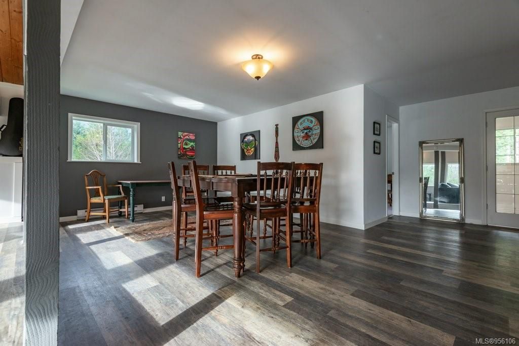 listing image 16041616587094738205