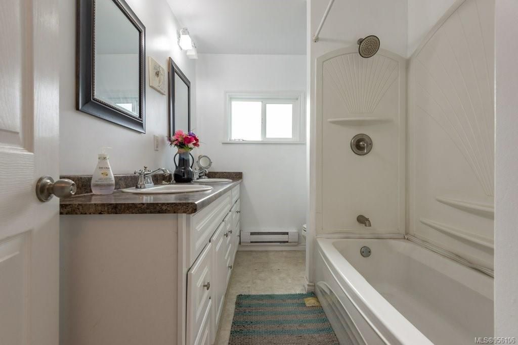 listing image 16040869780866094393