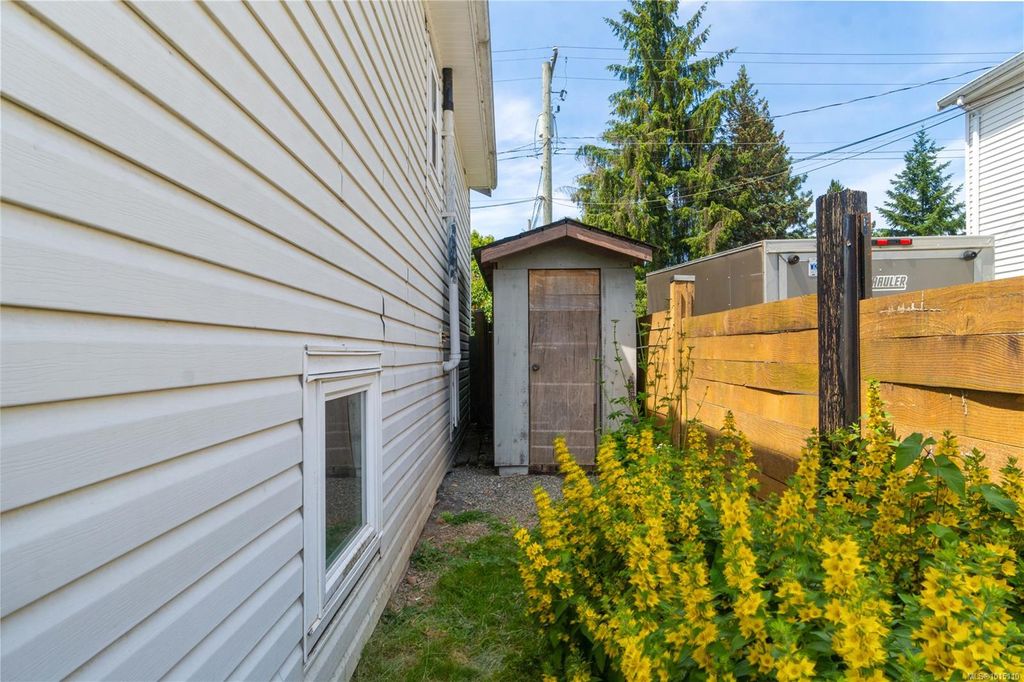 listing image 16041330068146170237