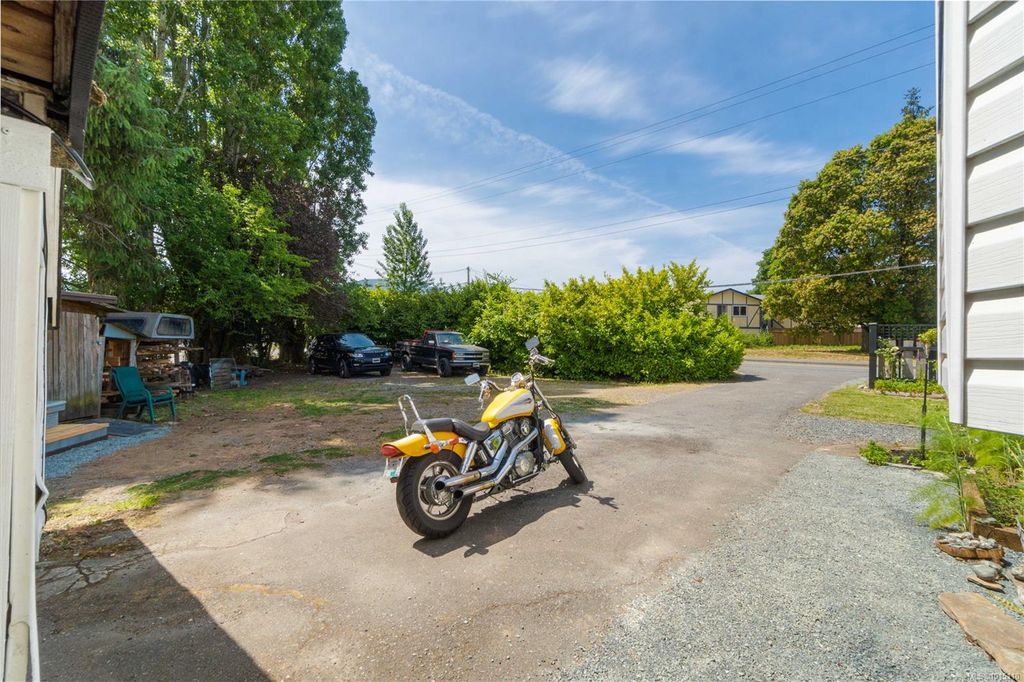 listing image 16042363441254235926