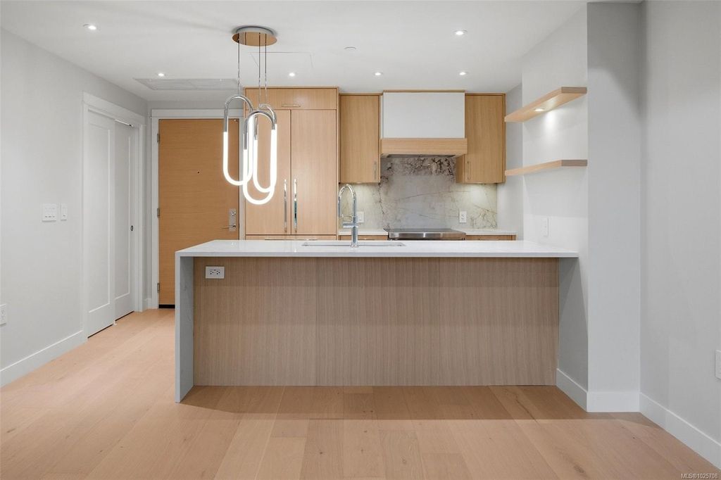 listing image 16047400224918653067