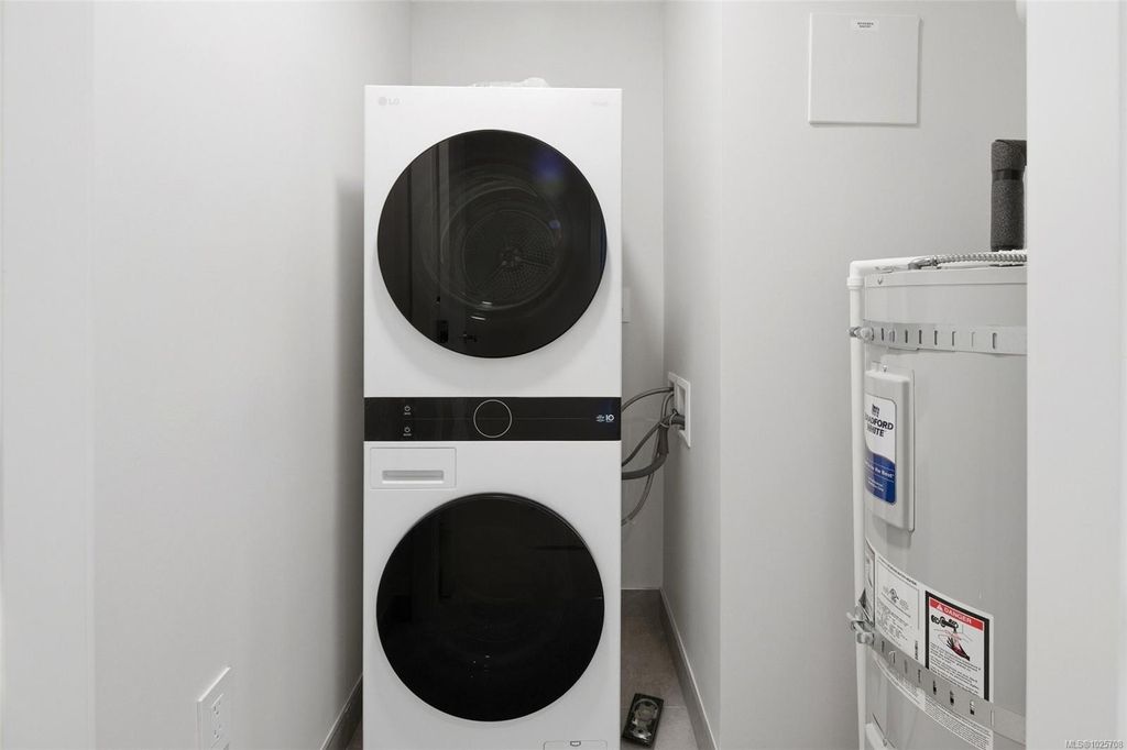 listing image 16047266574972817067