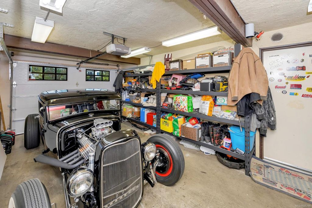 listing image 16042760826515252677