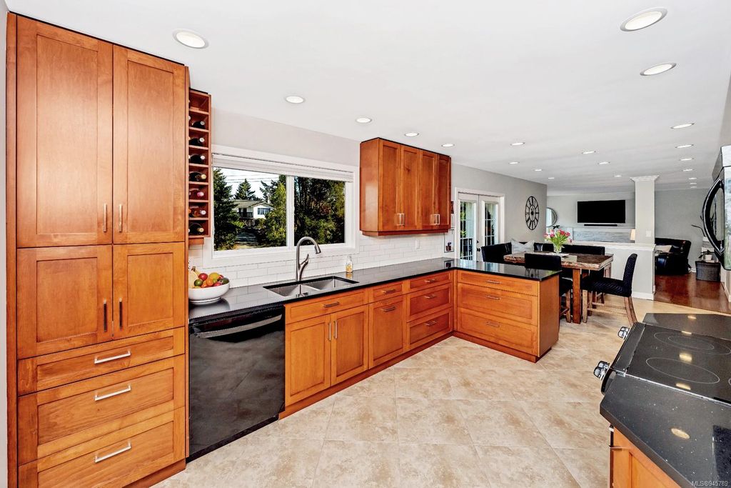 listing image 16045562251121731908