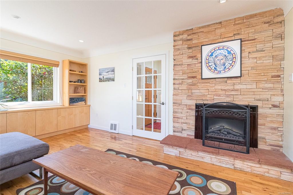 listing image 16042026590881782933