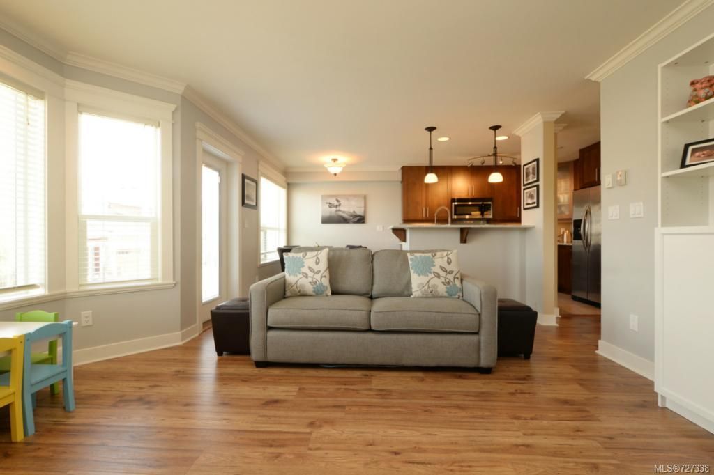 listing image 16043794985411373492