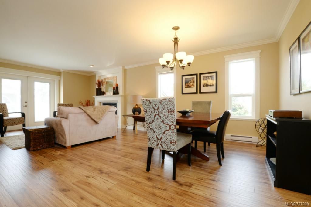 listing image 16041715611170496450