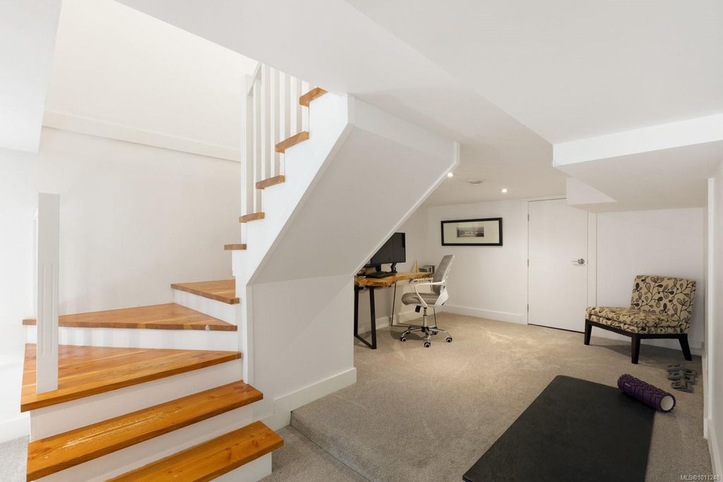 listing image 16049855564179891013