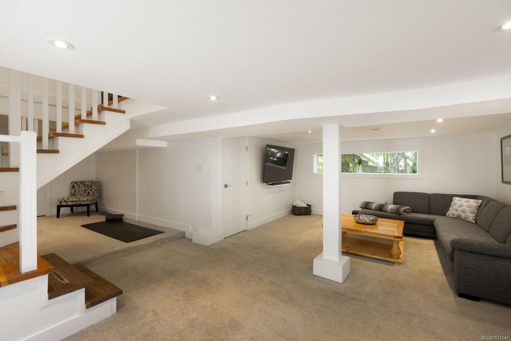 listing image 16040135540609106719