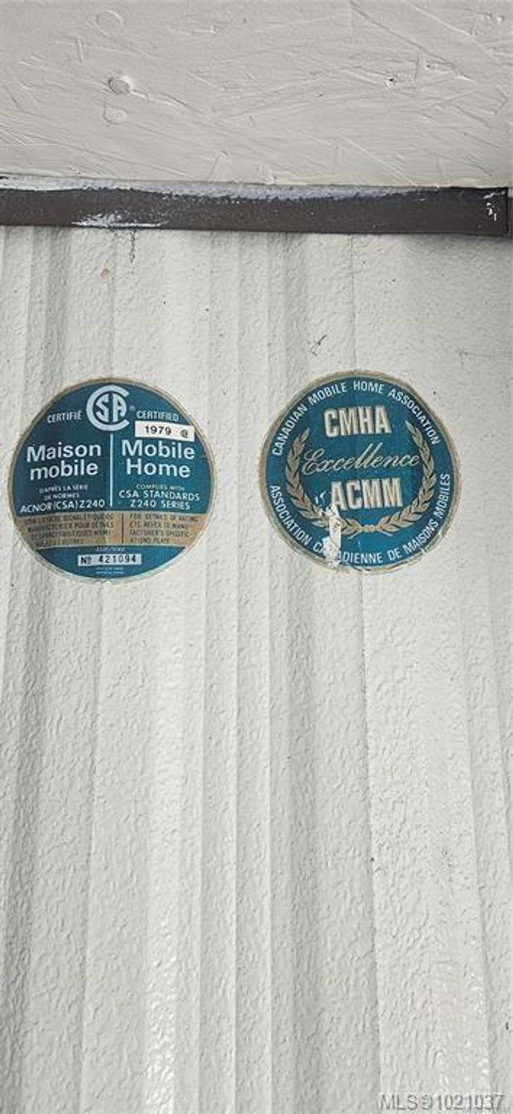 listing image 16040275160222318792