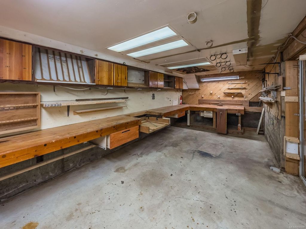 listing image 1604907957542