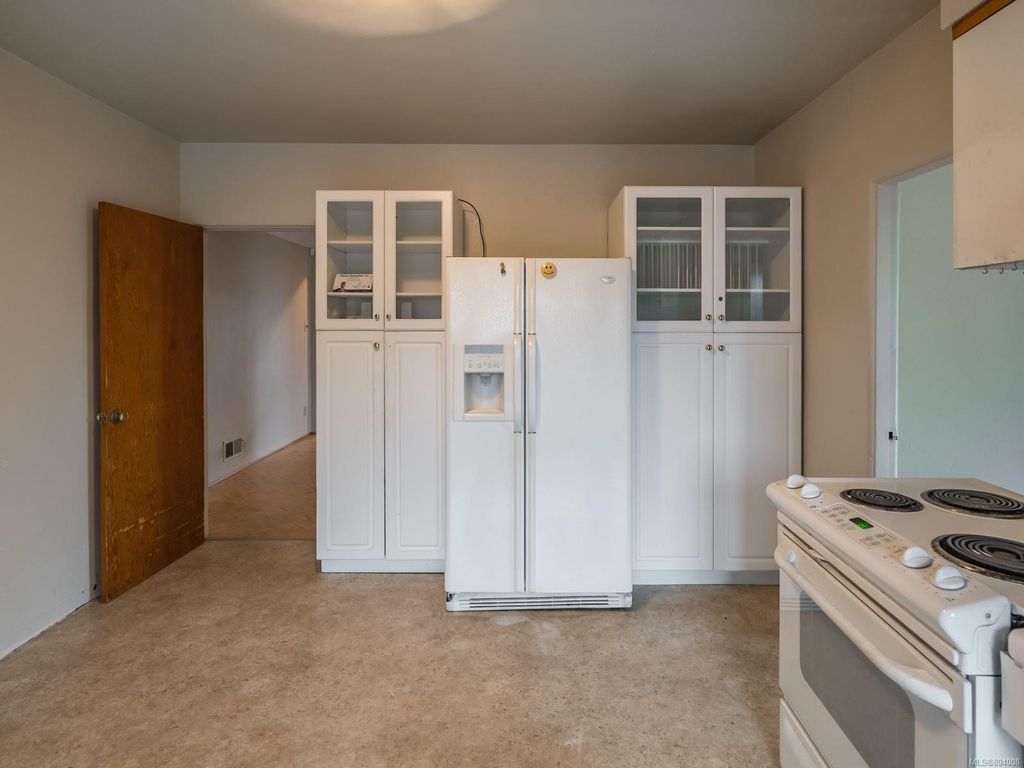 listing image 16042738221201