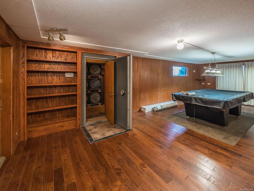 listing image 16043658755454