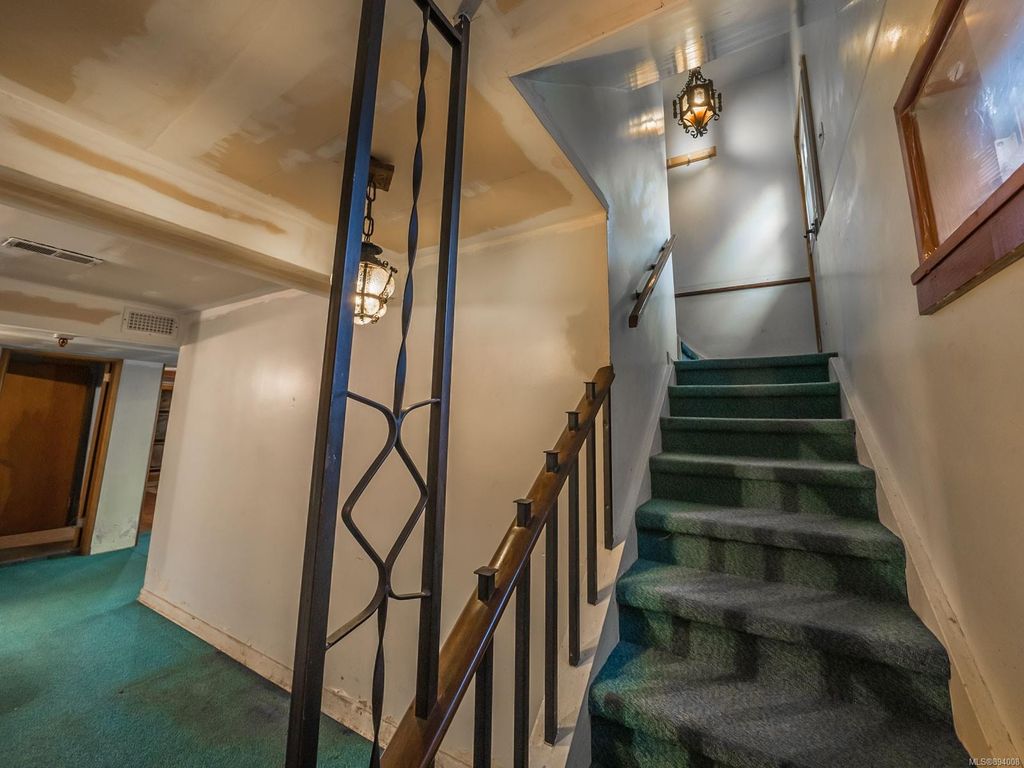 listing image 1604841950044