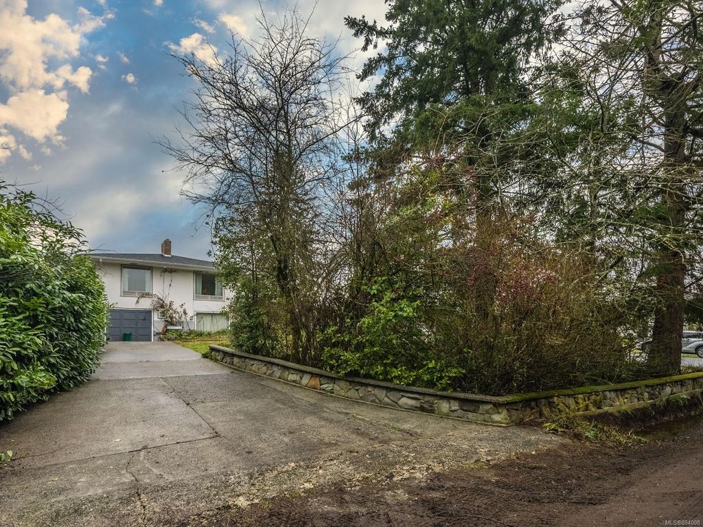 listing image 16041131156039