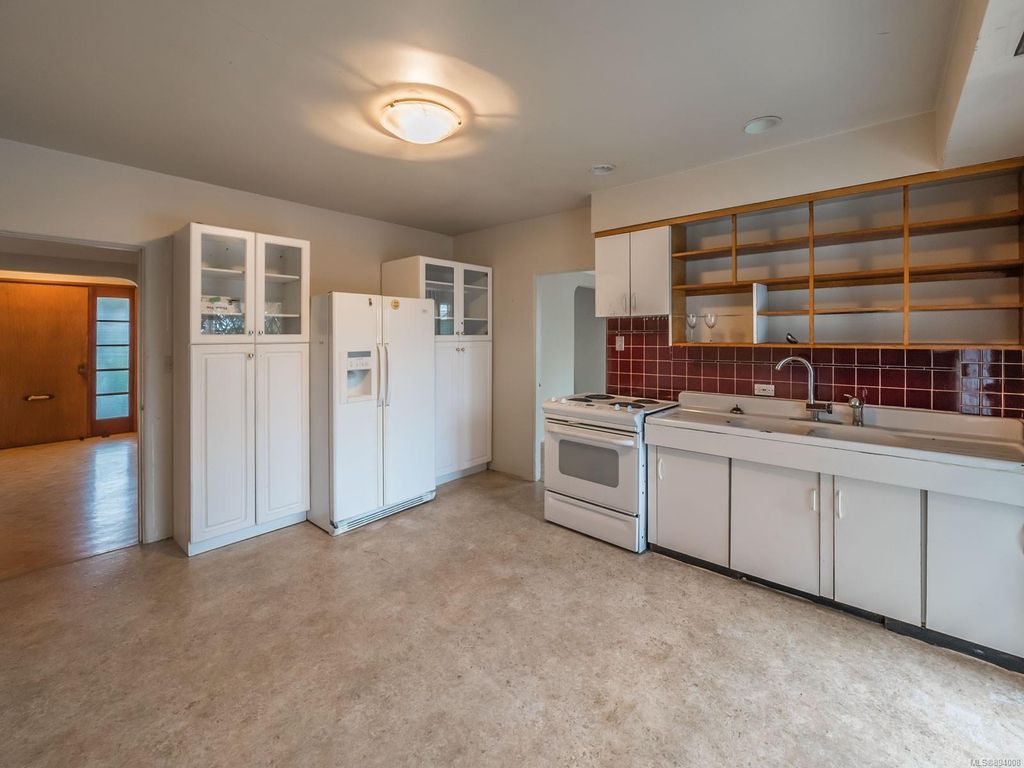 listing image 16043110208509