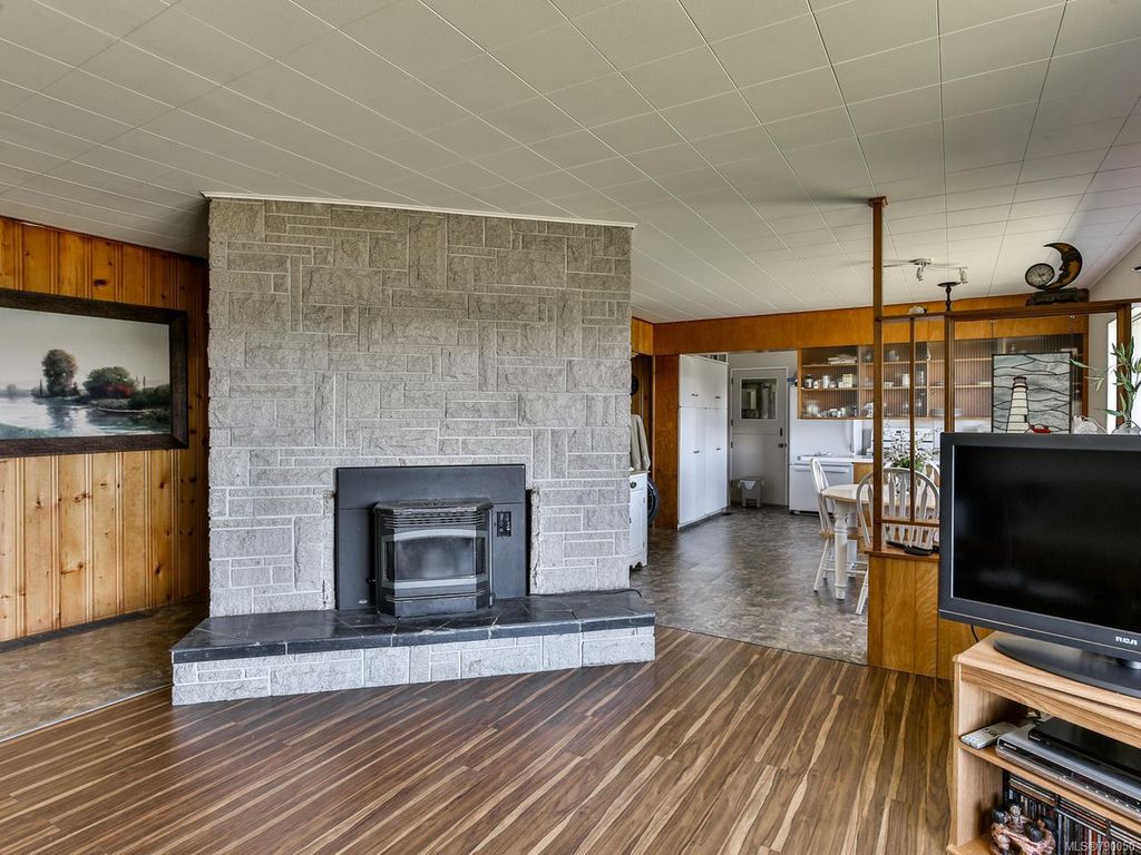 listing image 16040972167866446912