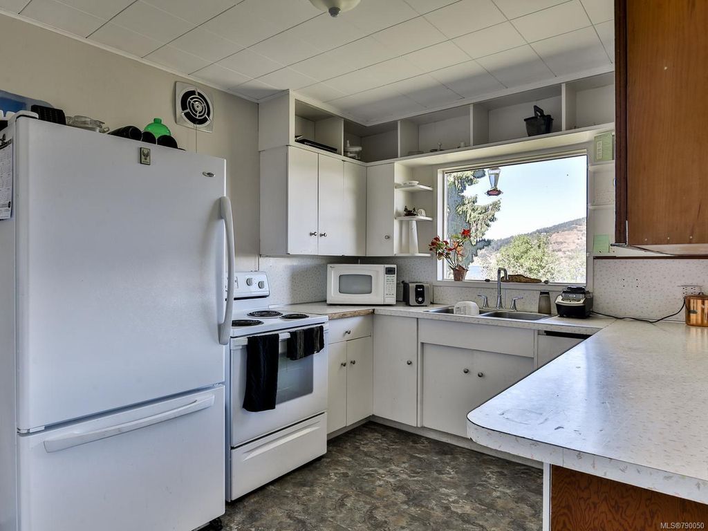 listing image 16045906537136124033