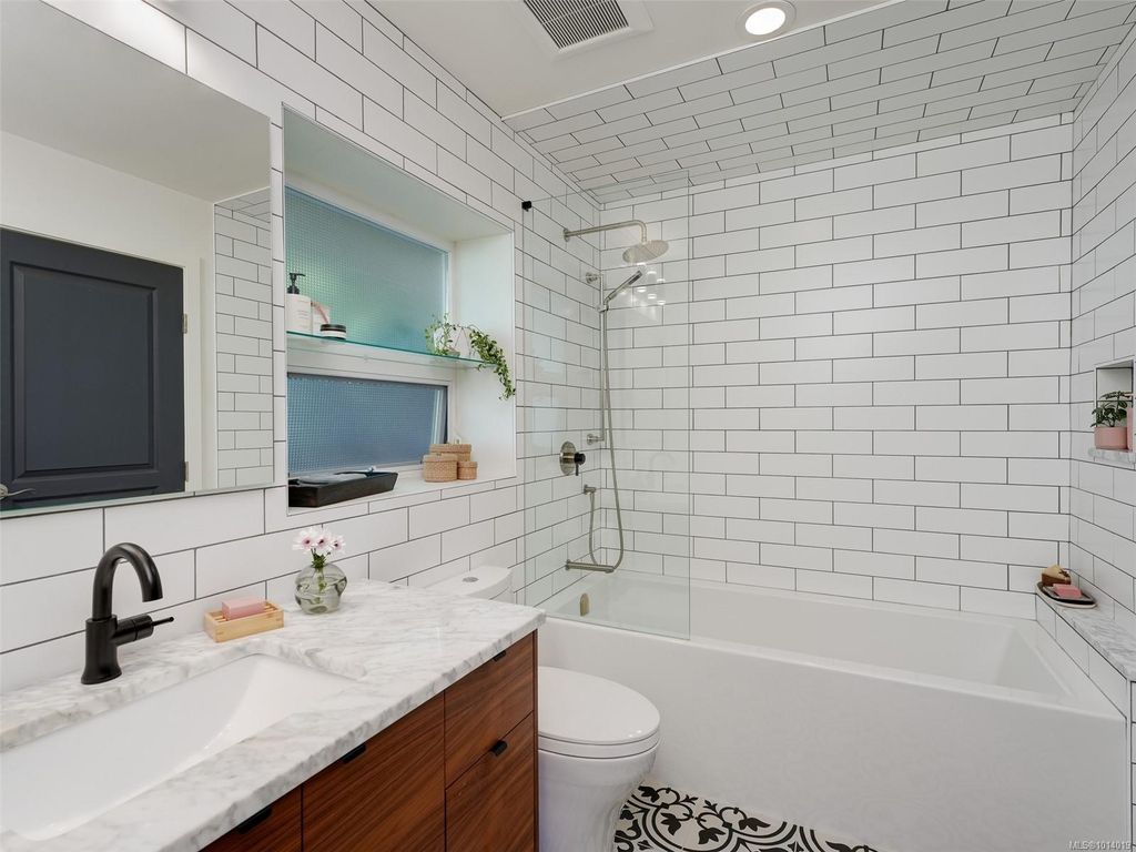 listing image 16042094486108009550