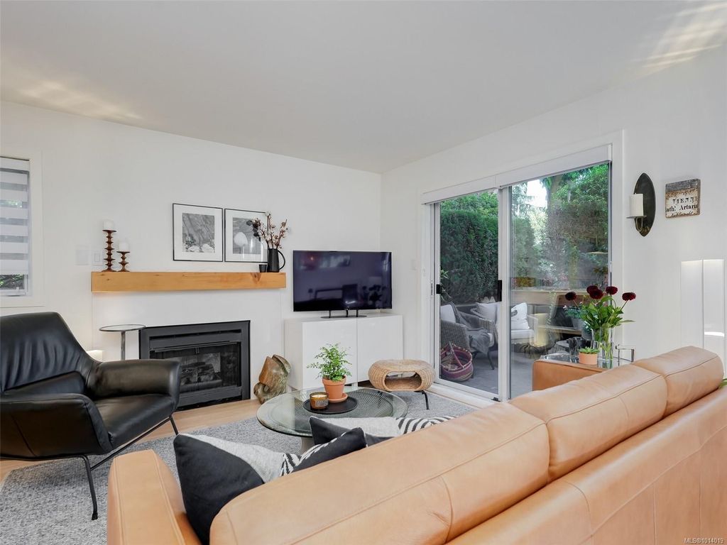 listing image 16048182804070705961