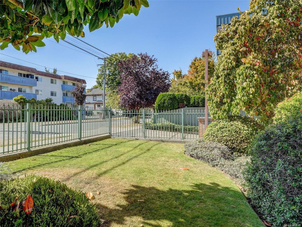 listing image 16040976310839335159