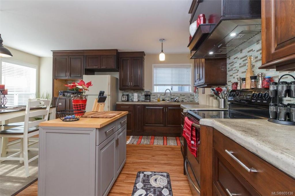 listing image 16042553732369353845
