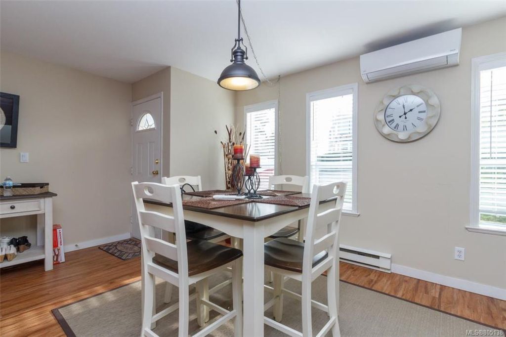 listing image 16042960942225267057
