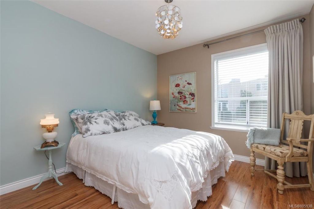 listing image 16049130126150919542