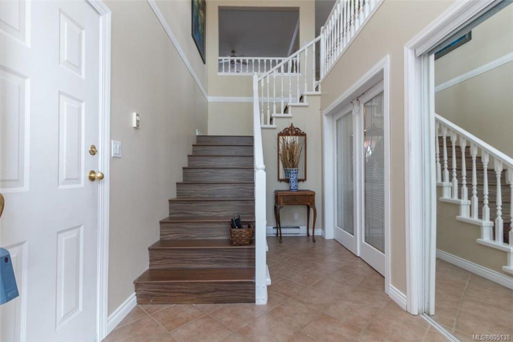 listing image 16046690400363930022