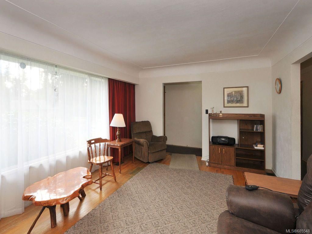 listing image 16046243191459697800