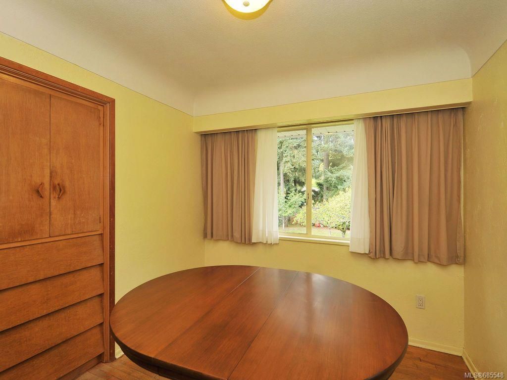 listing image 16042281507412684613