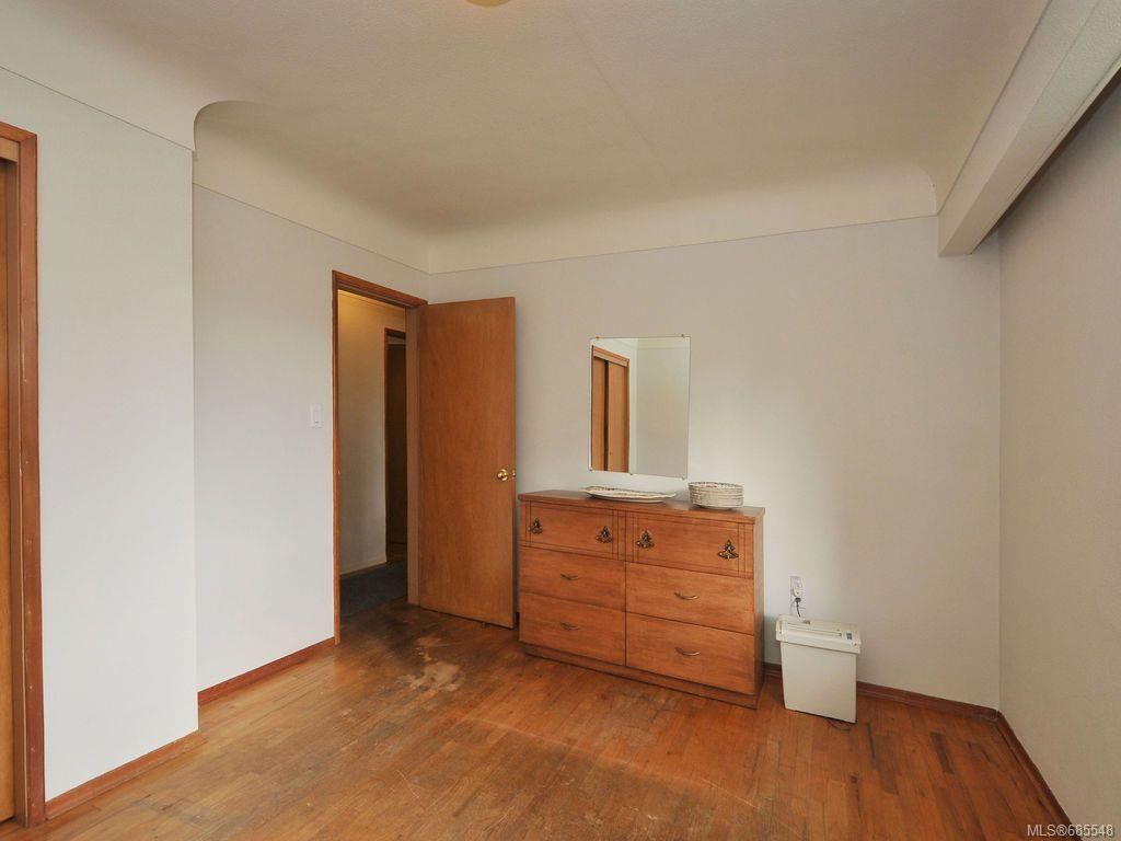 listing image 16049883431050928518
