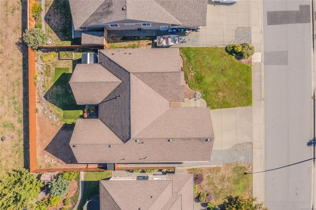 listing image 16048947578563537194