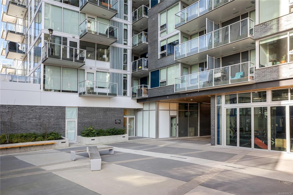 listing image 16041051265942088192