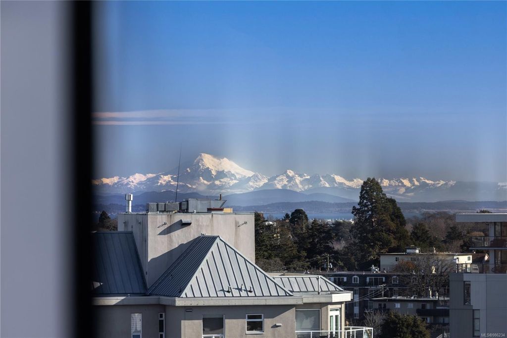 listing image 16044819917353560156