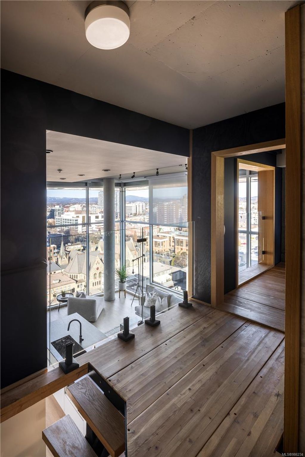 listing image 16044713670652731274