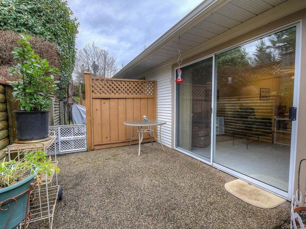 listing image 16046353001069872234