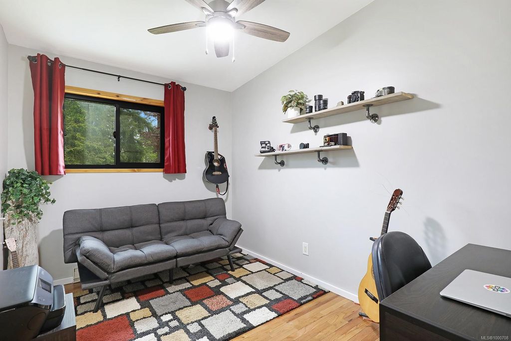 listing image 16041618497746268571