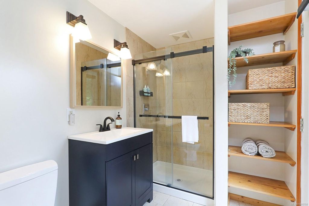 listing image 16042559856856499759