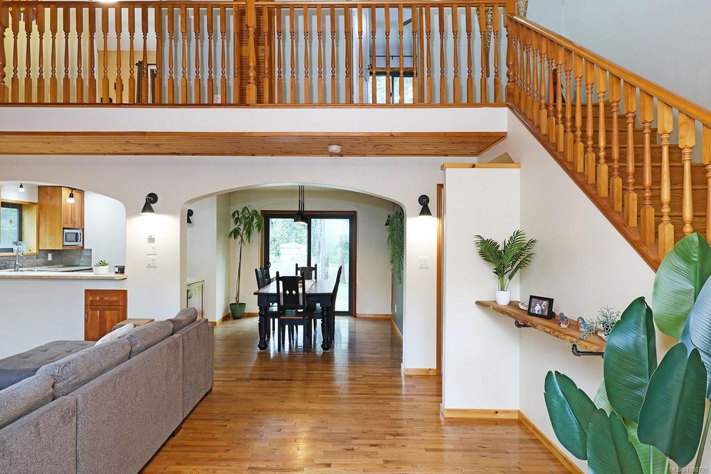 listing image 16048908208988051095