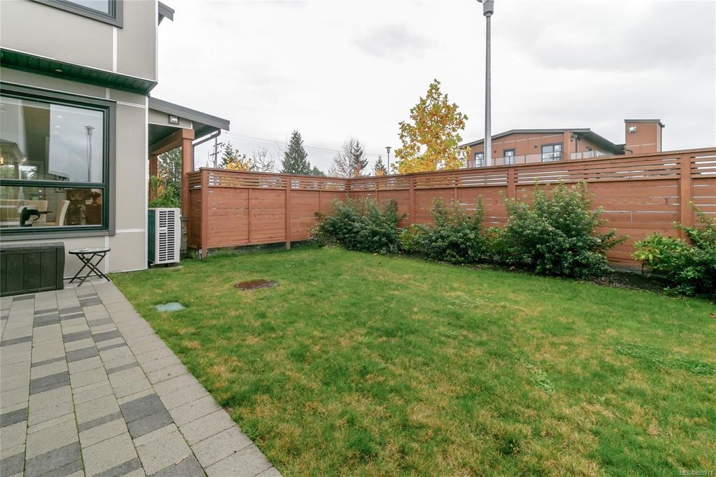 listing image 16044845888513373309