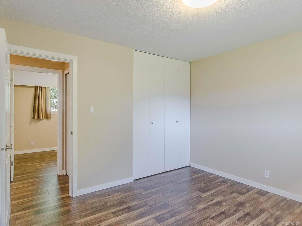 listing image 16040032218680038807
