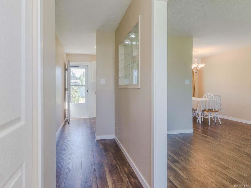 listing image 16042330024190461681