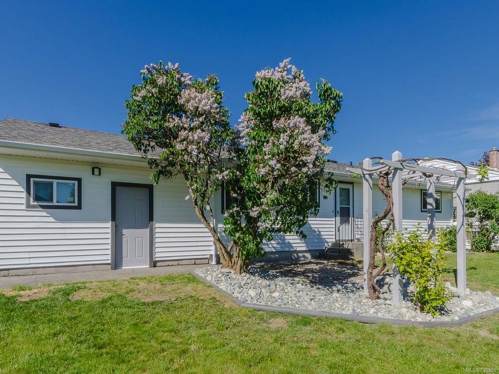 listing image 16045000754174555042