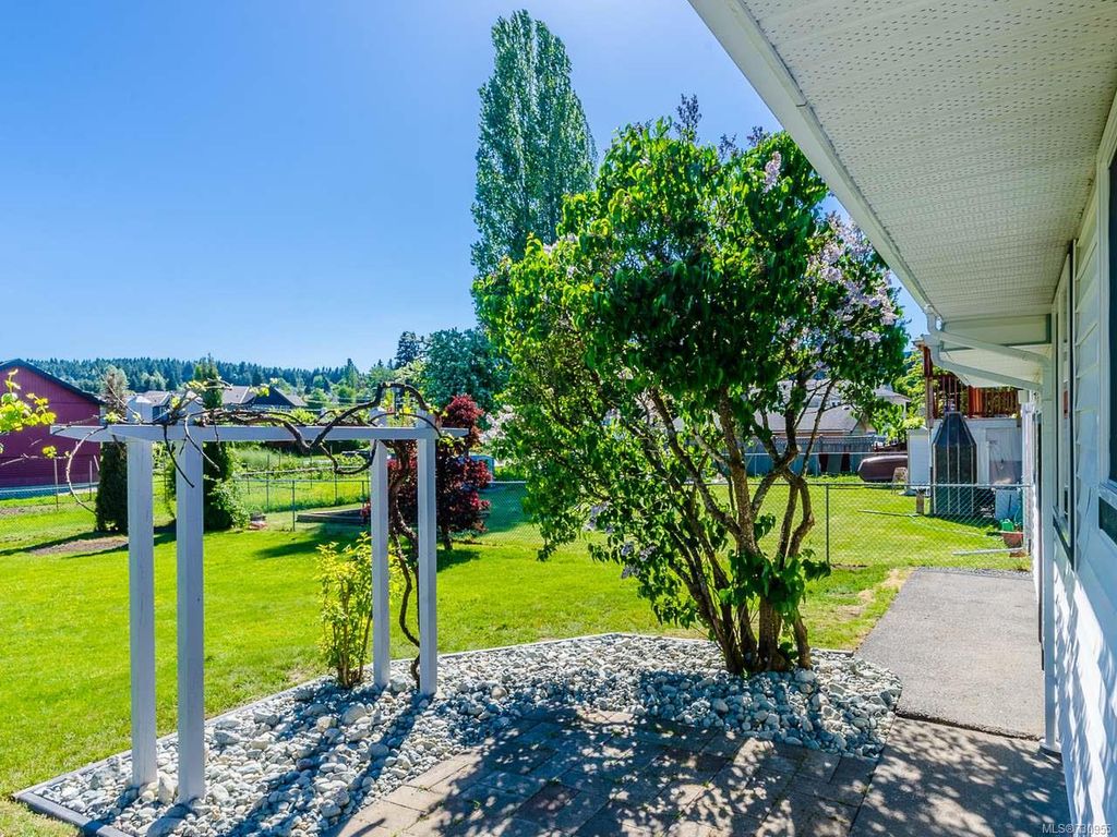 listing image 16043677914815583856