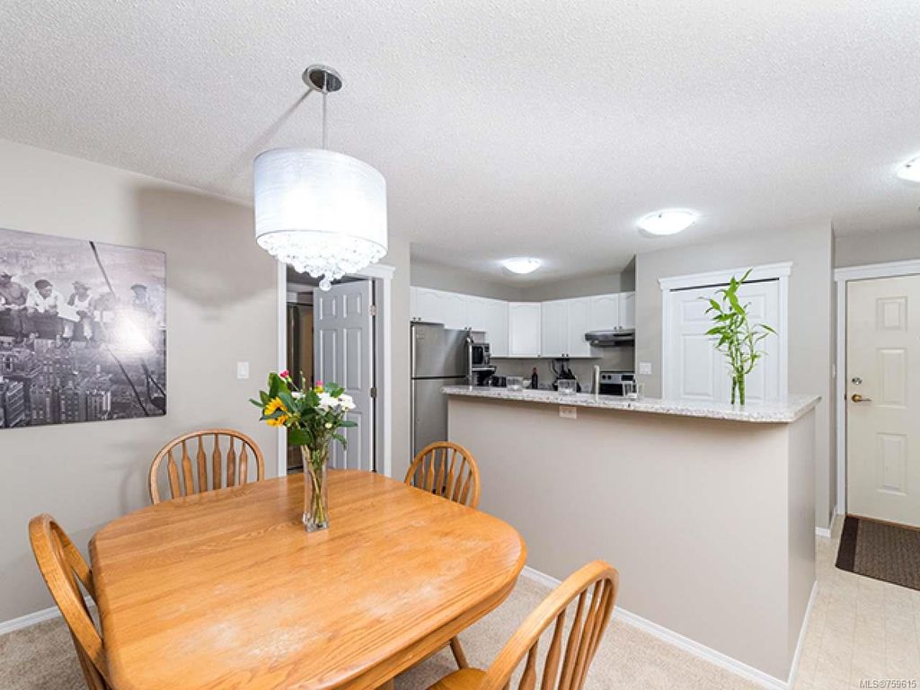 listing image 16043412446811373798