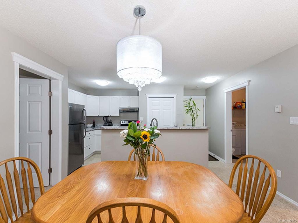 listing image 16046817956523386878
