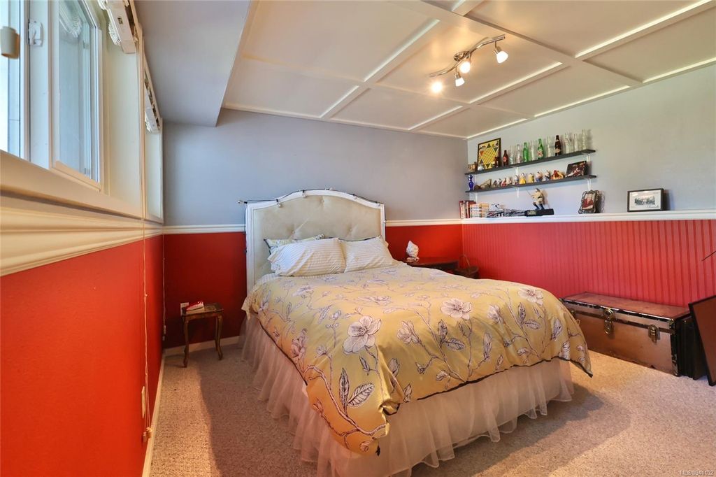 listing image 16041435815611649427