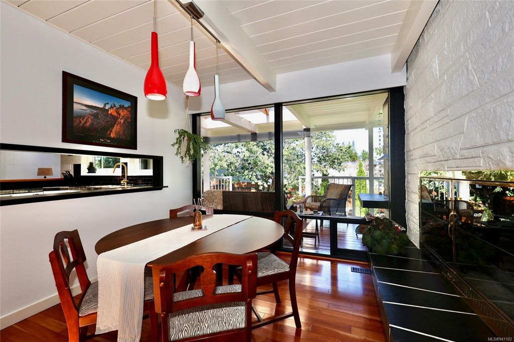 listing image 16045210848559658699